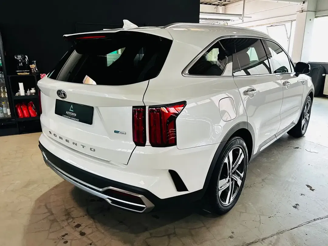 Kia Sorento - Thumbnail 6
