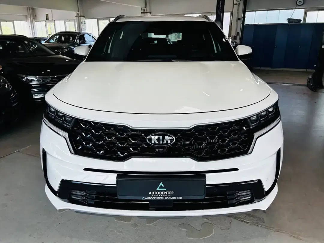 Kia Sorento - Thumbnail 9