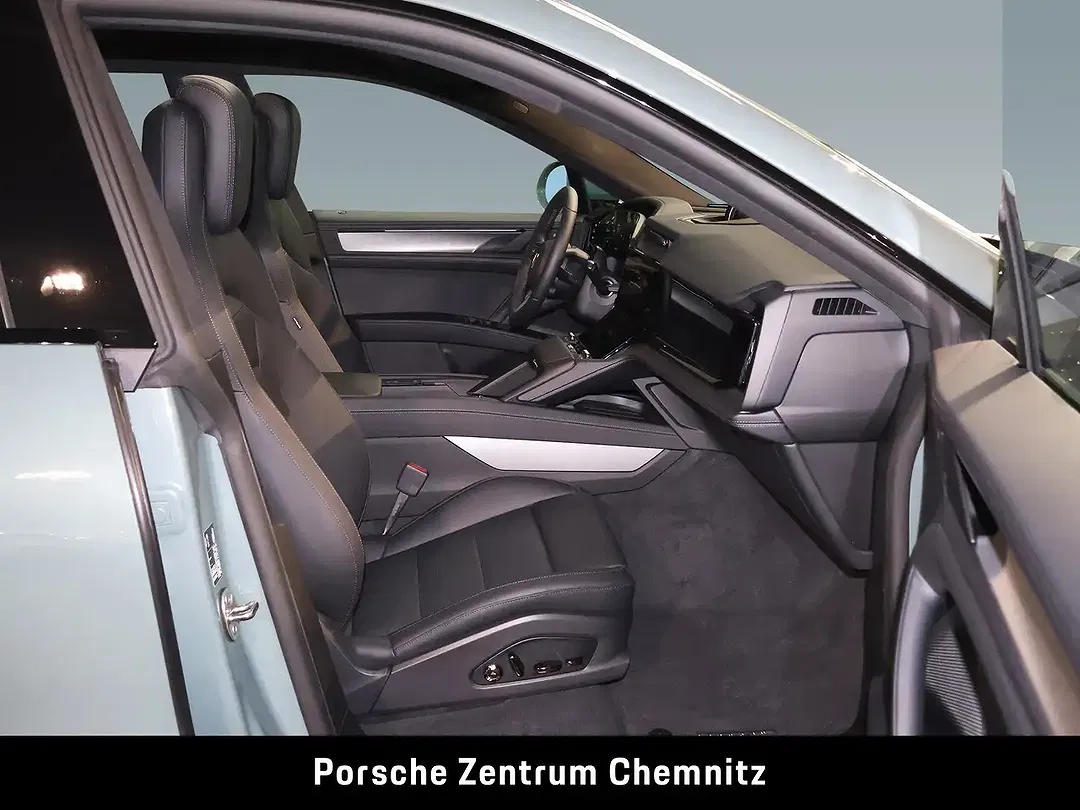 Porsche Cayenne - Thumbnail 13