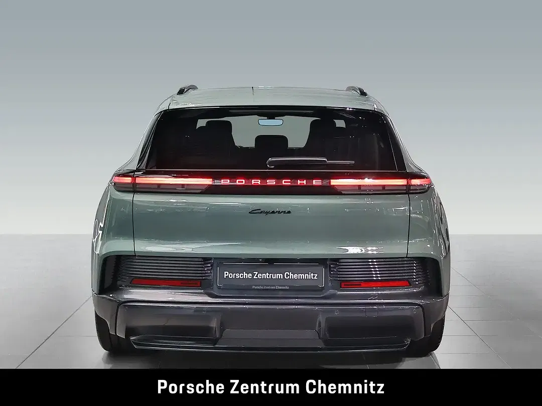 Porsche Cayenne - Thumbnail 5