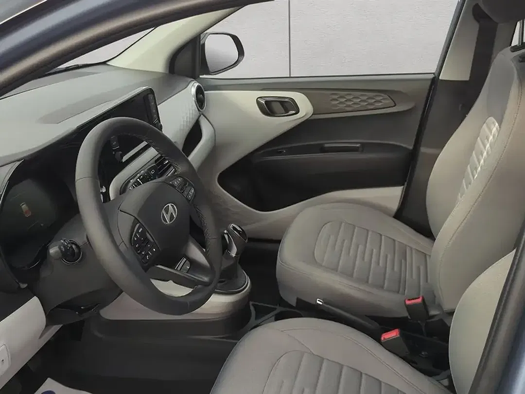 Hyundai i10 - Thumbnail 9