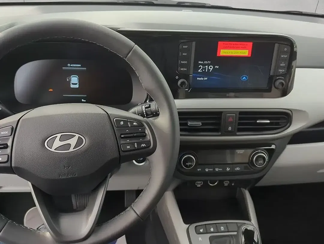 Hyundai i10 - Thumbnail 12