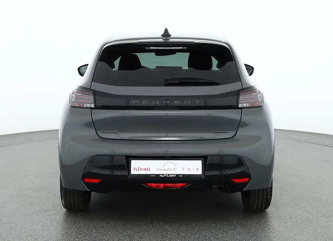 Peugeot 208 - Thumbnail 3