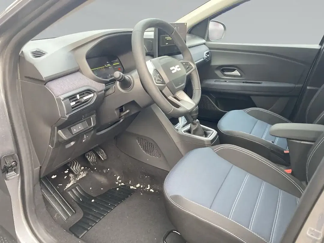Dacia Sandero - Thumbnail 11