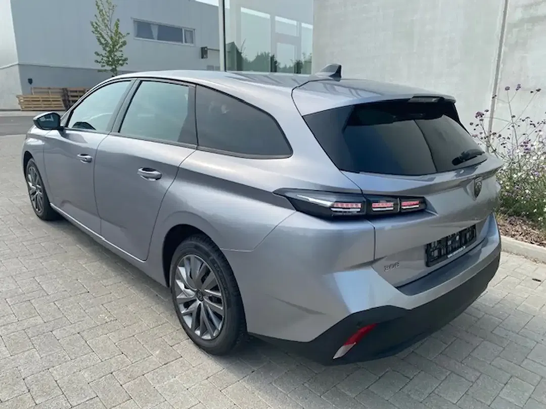 Peugeot 308 - Thumbnail 6