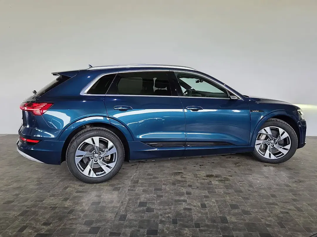 Audi e-tron 55 quattro advanced