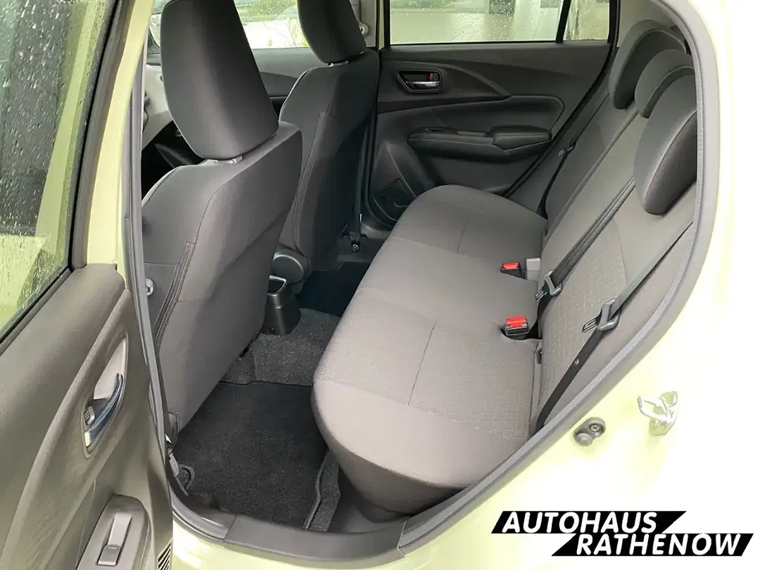 Suzuki Swift - Thumbnail 12