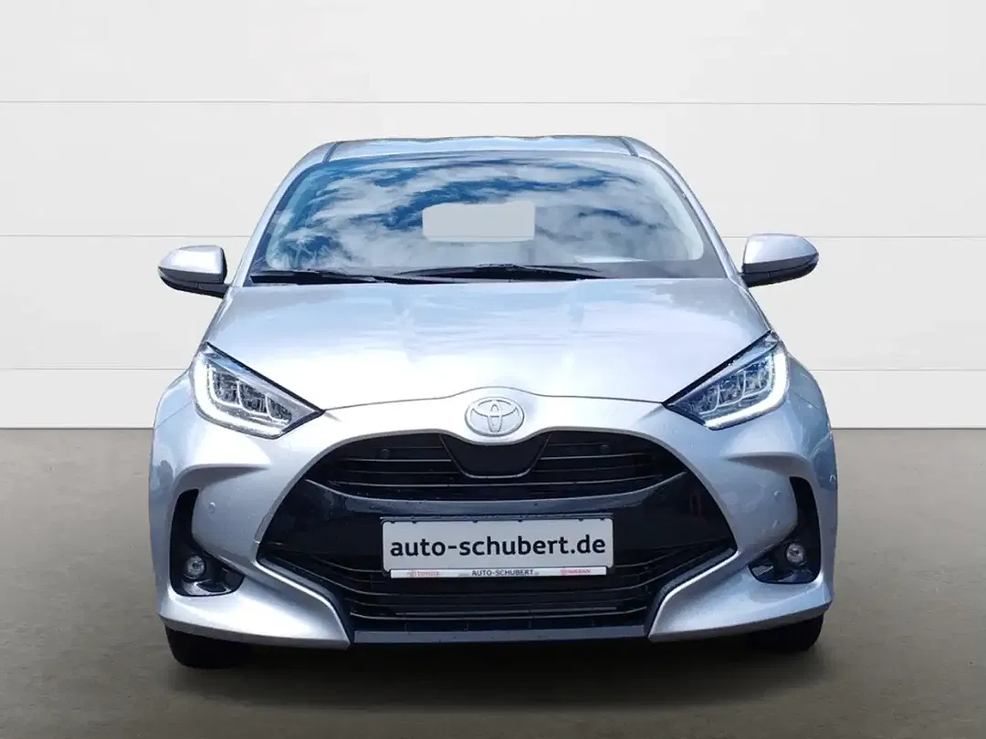 Toyota Yaris - Thumbnail 10