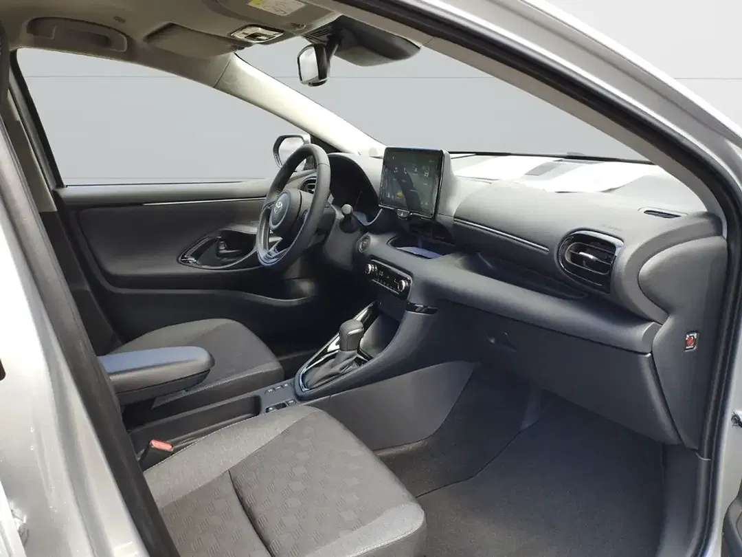 Toyota Yaris - Thumbnail 14