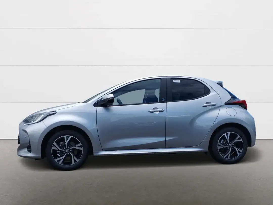 Toyota Yaris - Thumbnail 3