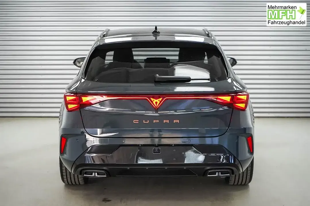 CUPRA Leon - Thumbnail 4