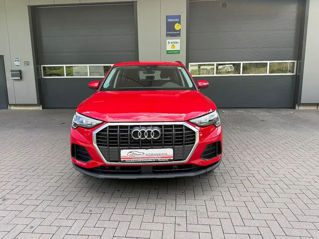 Audi Q3 - Thumbnail 2