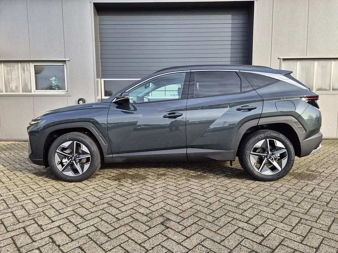 Hyundai TUCSON - Thumbnail 1