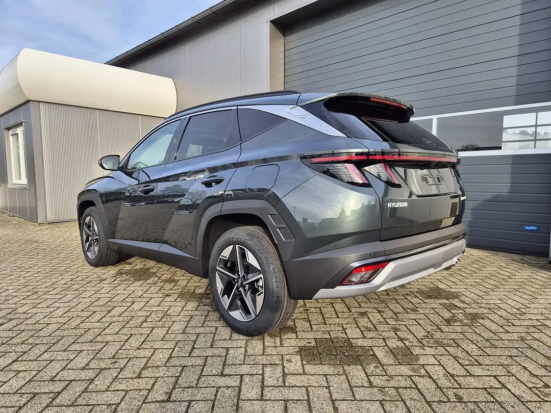 Hyundai TUCSON - Thumbnail 2