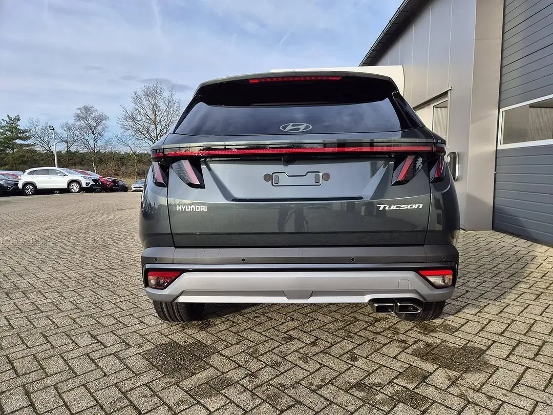 Hyundai TUCSON - Thumbnail 3