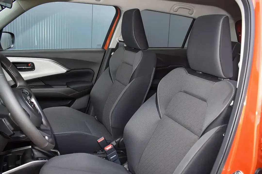 Suzuki Swift - Thumbnail 11