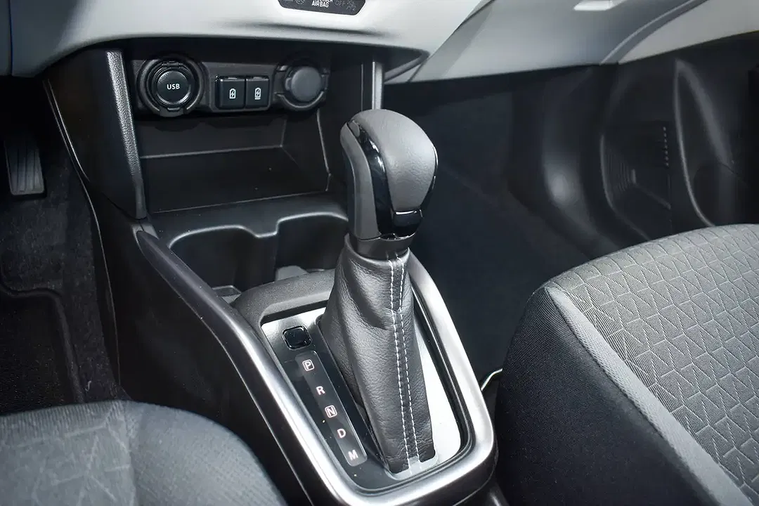 Suzuki Swift - Thumbnail 13