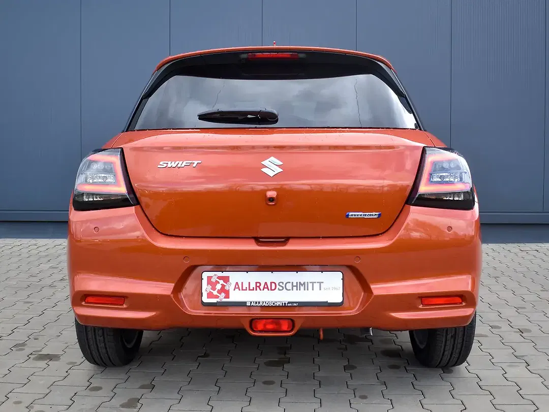 Suzuki Swift - Thumbnail 4