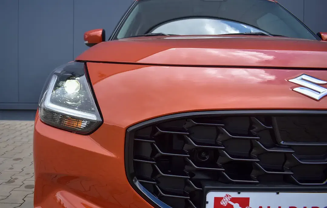 Suzuki Swift - Thumbnail 6
