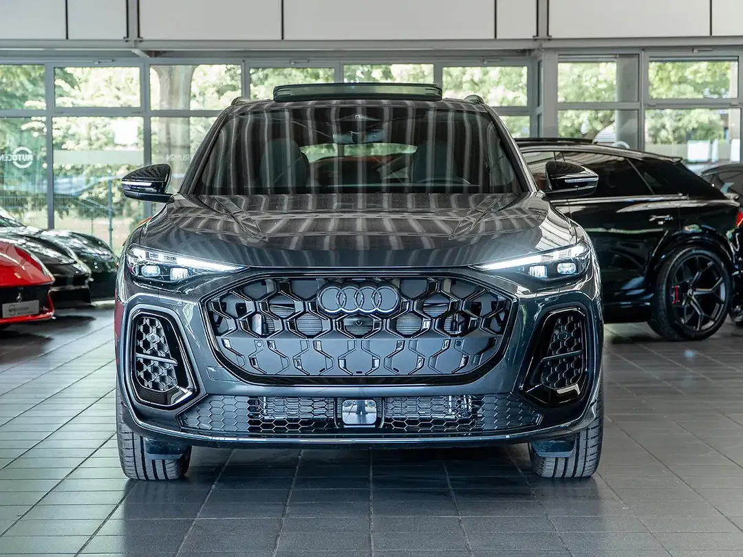 Audi Q5 - Thumbnail 3