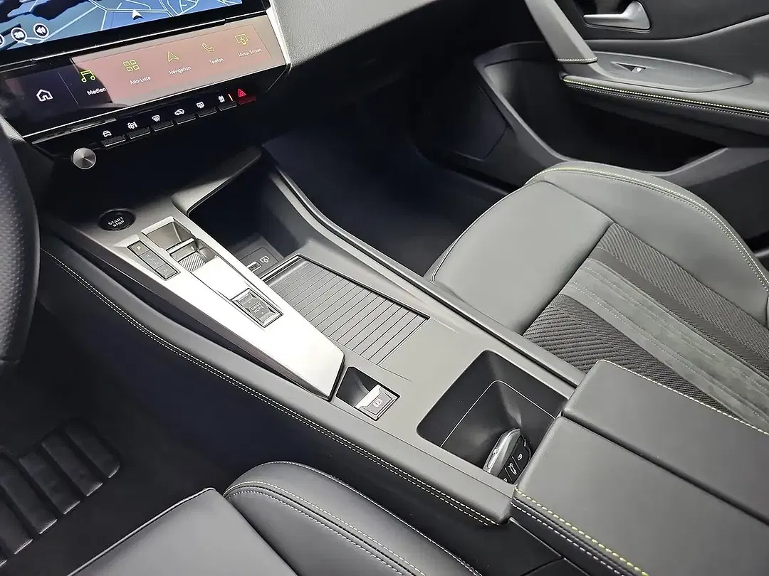 Peugeot 308 - Thumbnail 12