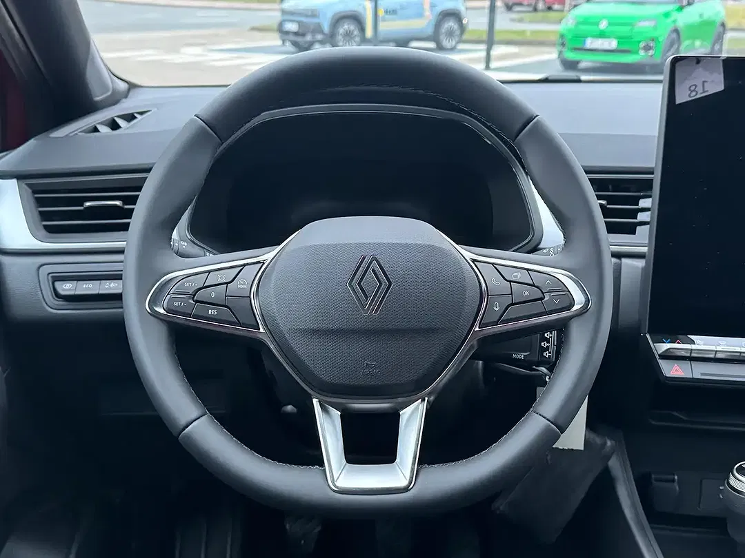 Renault Captur - Thumbnail 11