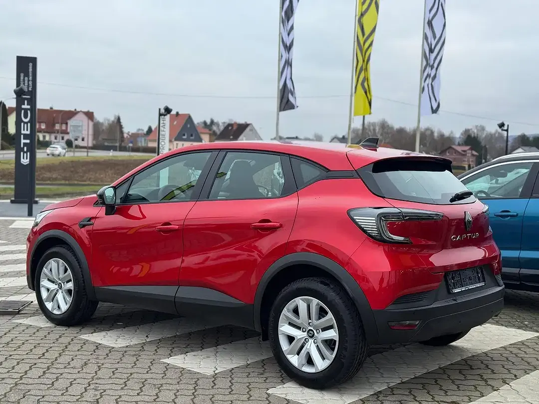Renault Captur - Thumbnail 4
