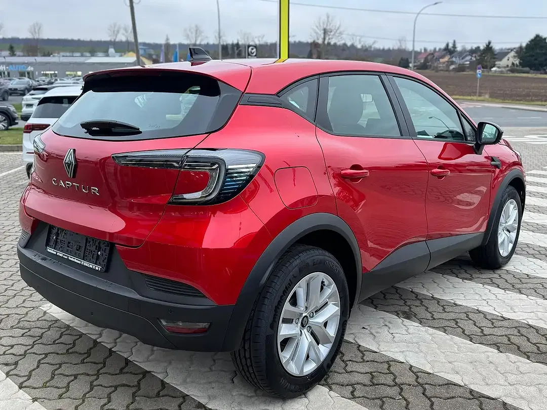 Renault Captur - Thumbnail 6