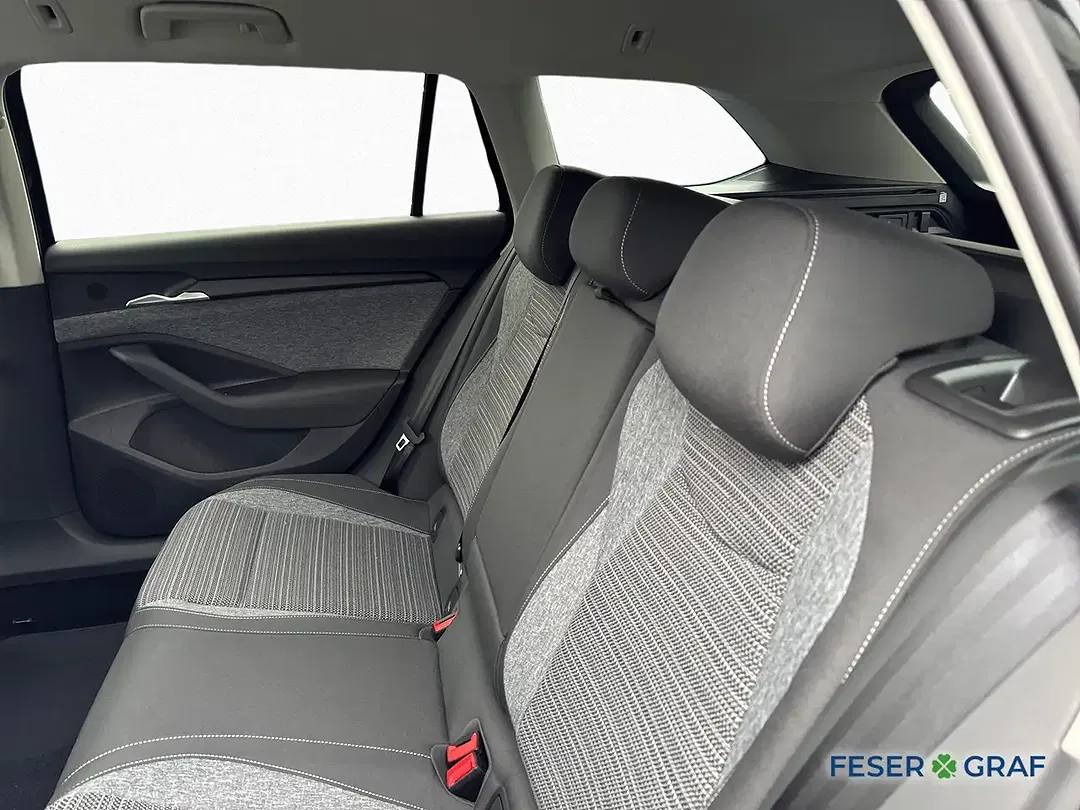 Skoda Superb - Thumbnail 10