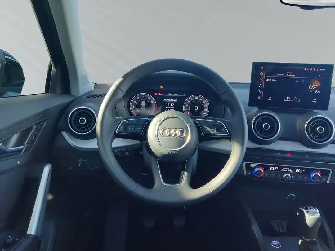 Audi Q2 - Thumbnail 12