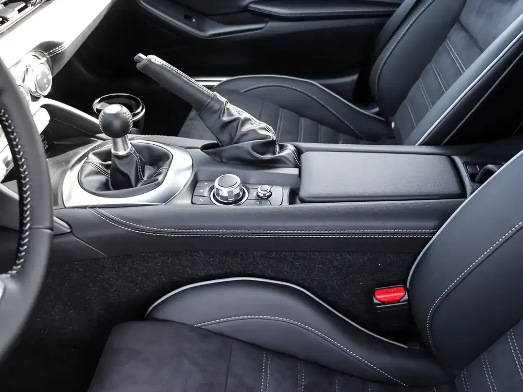 Mazda MX-5 - Thumbnail 13