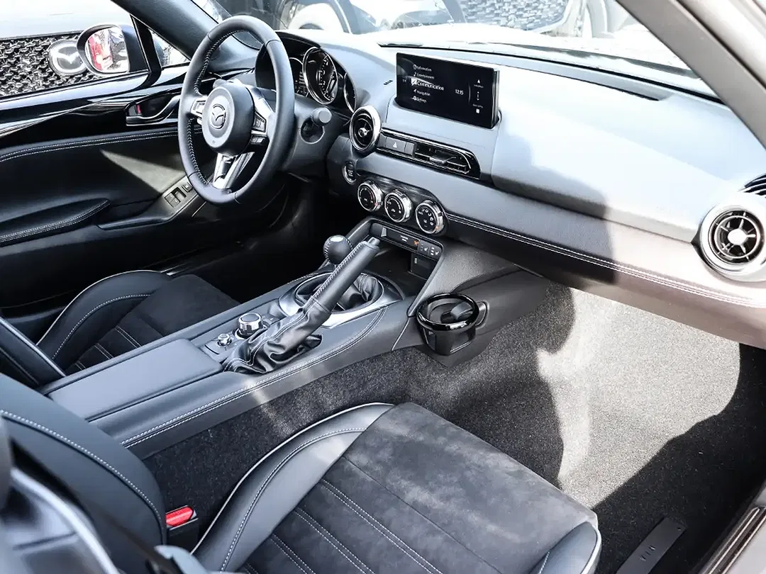 Mazda MX-5 - Thumbnail 4