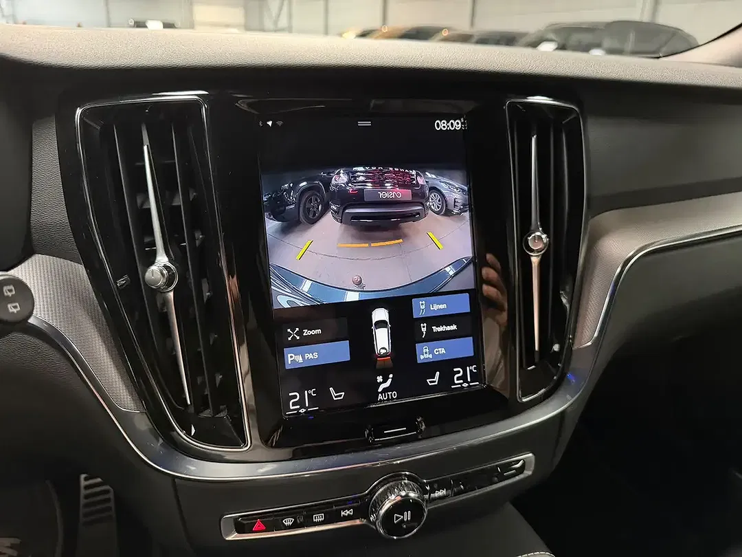 Volvo V60 - Thumbnail 11