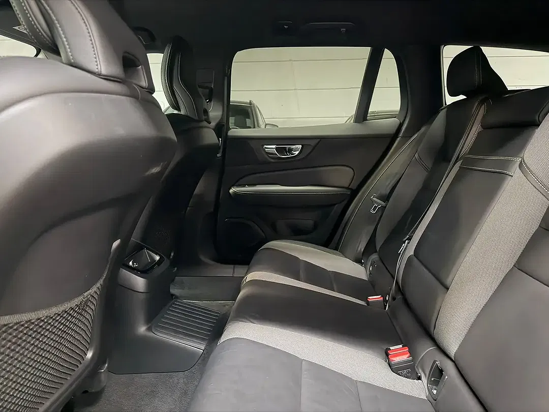 Volvo V60 - Thumbnail 13