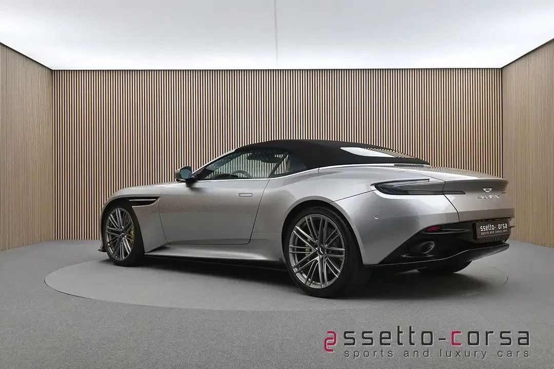 Aston Martin DB12 - Thumbnail 10