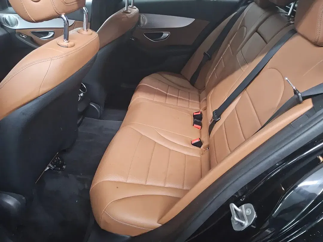 Mercedes-Benz C 300 - Thumbnail 13