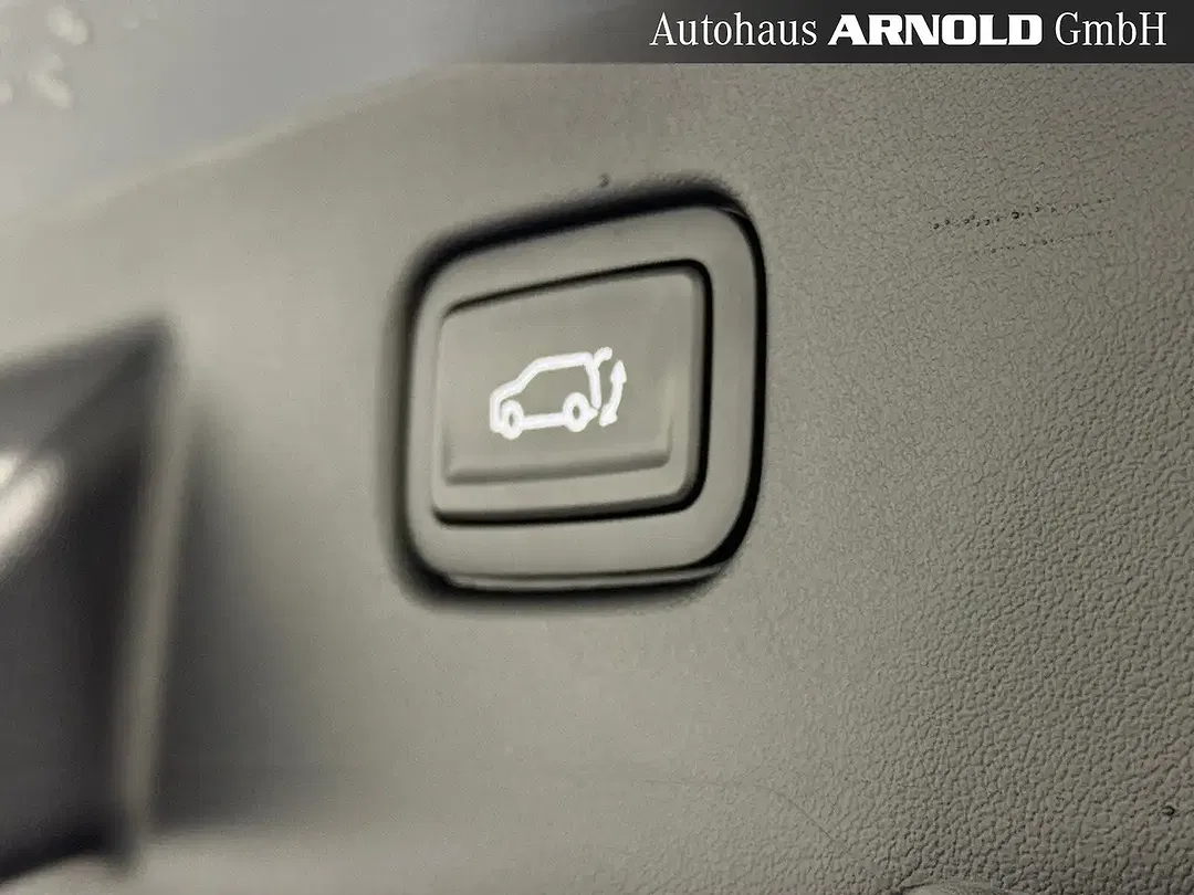 Kia EV4 - Thumbnail 15