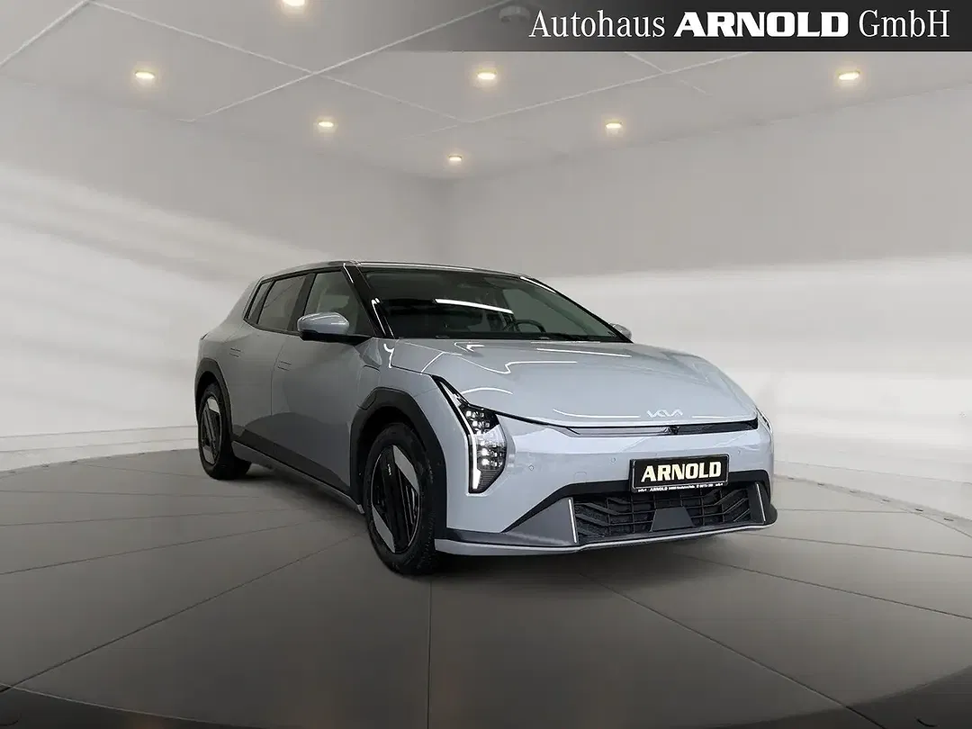 Kia EV4 - Thumbnail 6