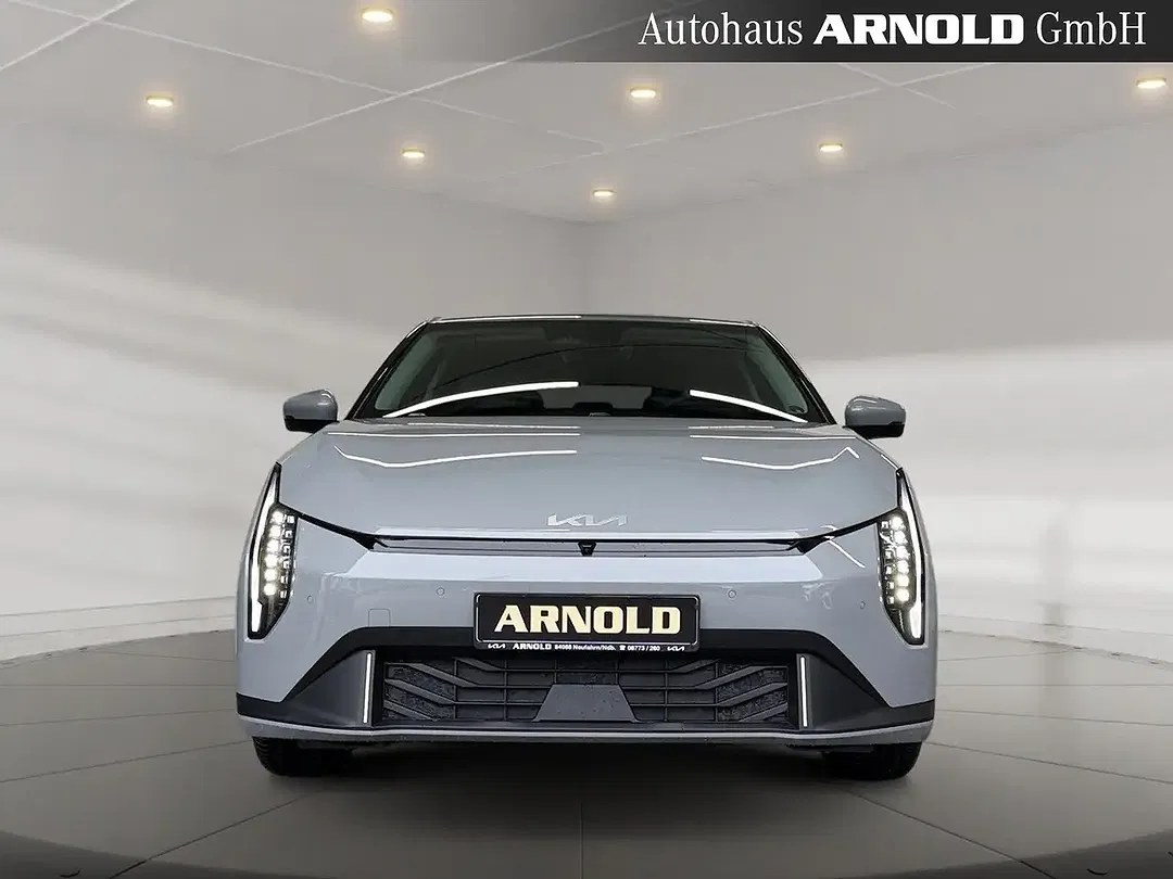 Kia EV4 - Thumbnail 7