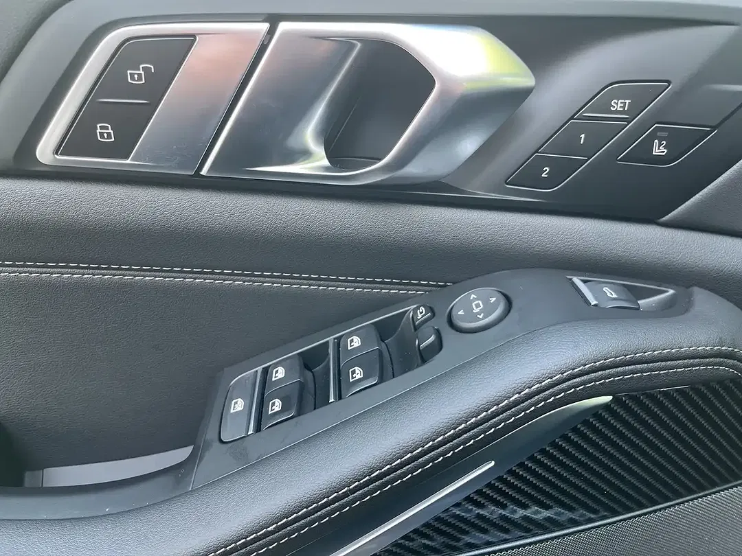 BMW X5 - Thumbnail 9