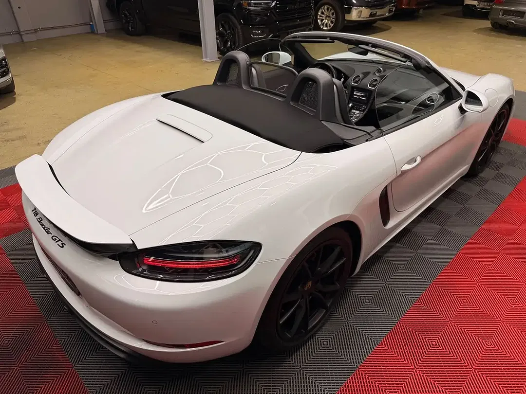 Porsche Boxster - Thumbnail 12