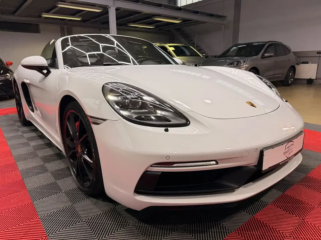 Porsche Boxster - Thumbnail 15