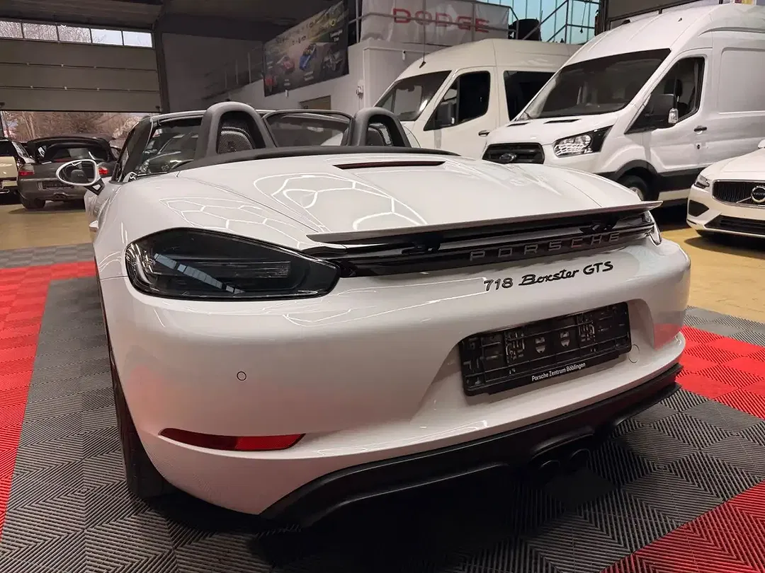 Porsche Boxster - Thumbnail 8