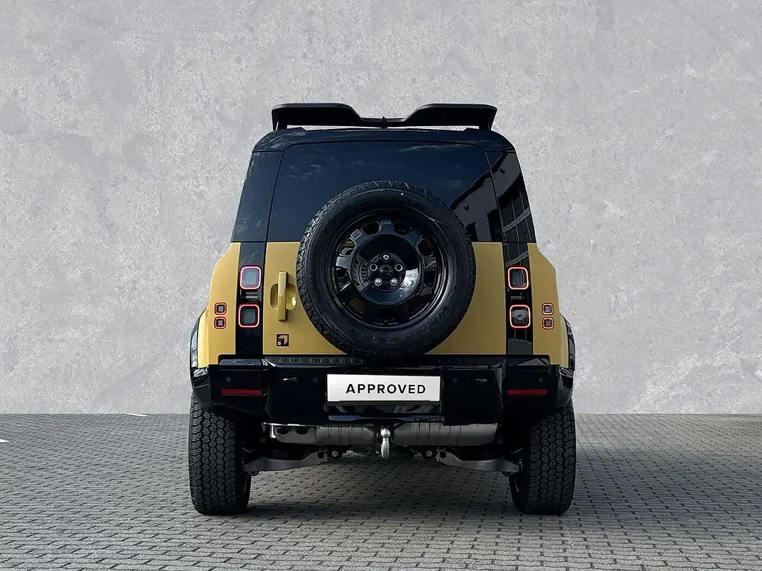 Land Rover Defender - Thumbnail 7