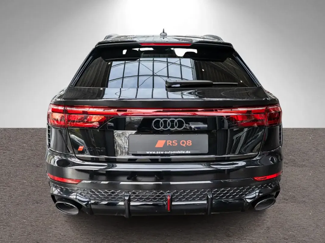 Audi RS Q8 - Thumbnail 4