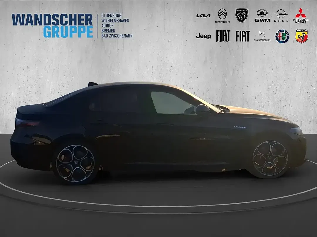 Alfa Romeo Giulia - Thumbnail 6