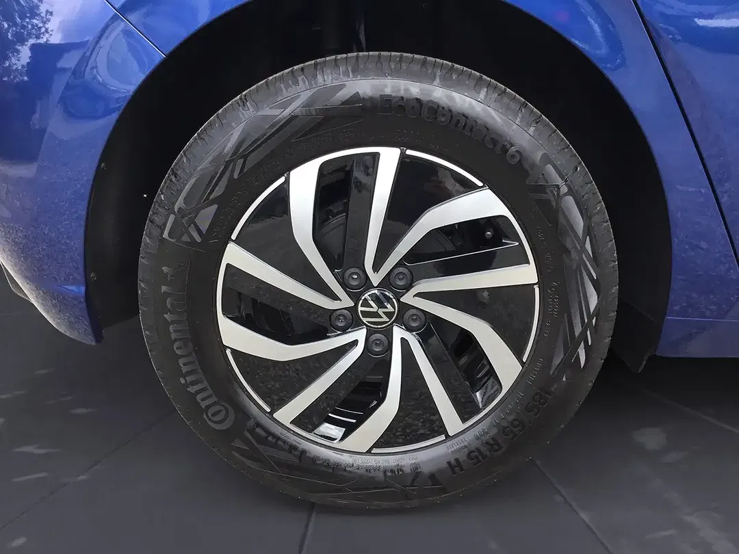 Volkswagen Polo - Thumbnail 8