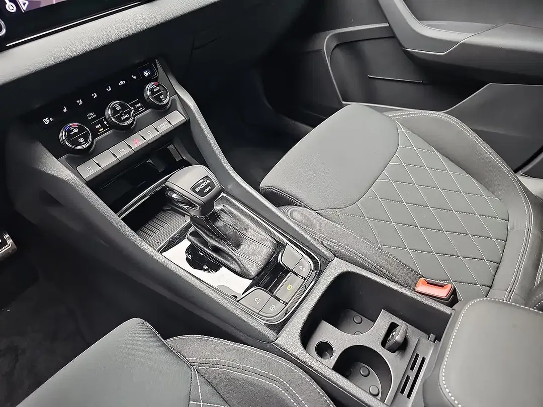Skoda Karoq - Thumbnail 12