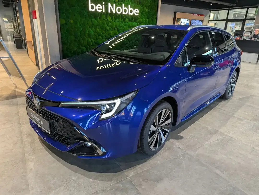 Toyota Corolla - Thumbnail 2