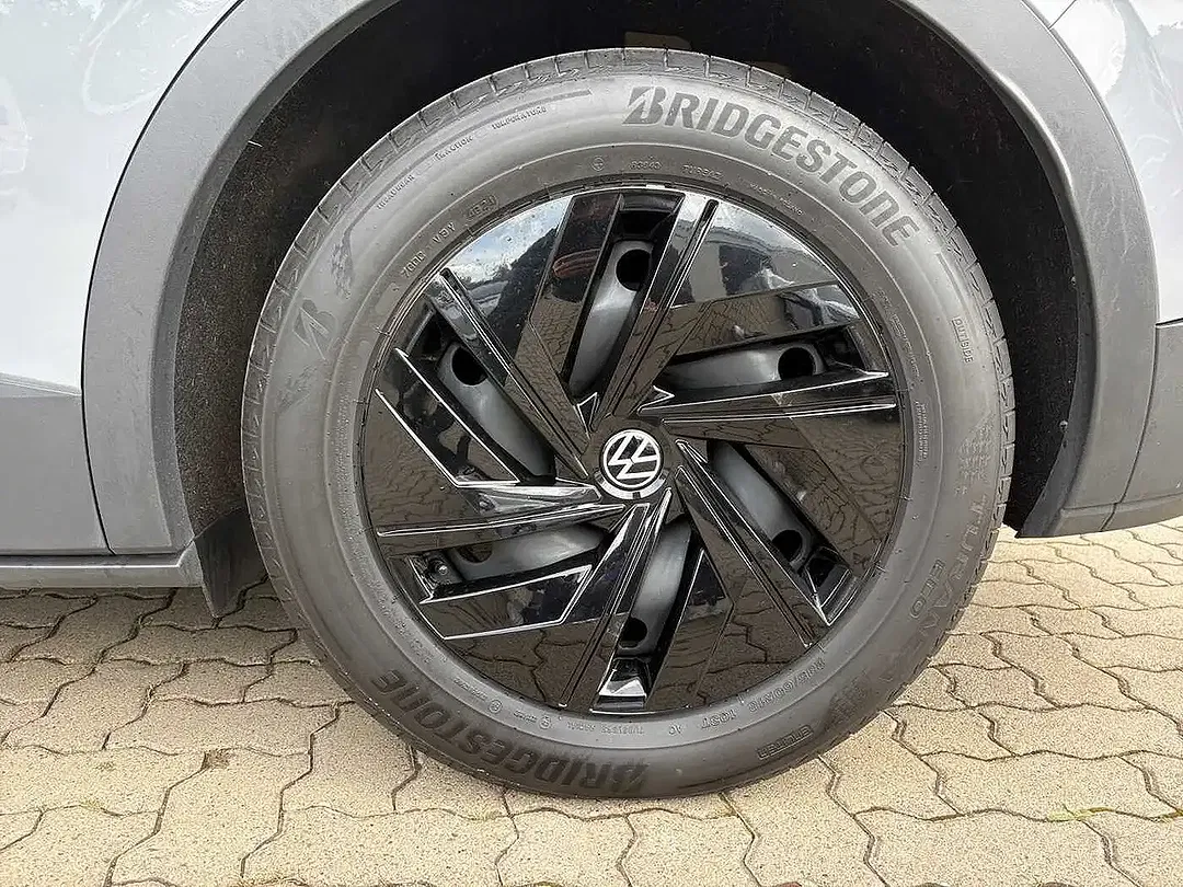 Volkswagen ID.4 - Thumbnail 9